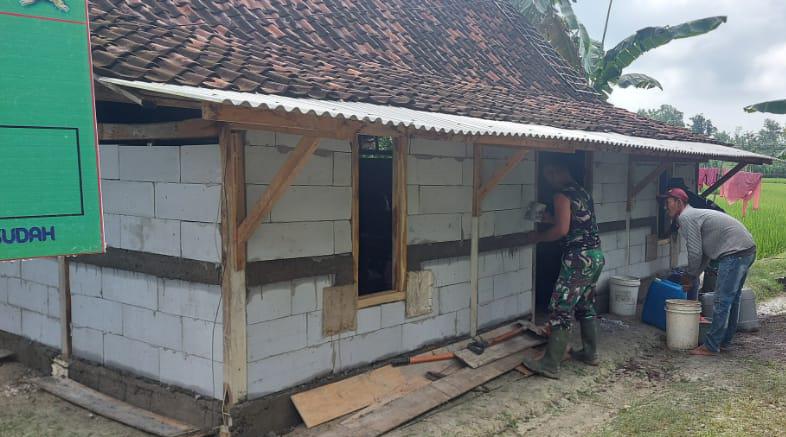Program Aladin TMMD Kodim Bojonegoro, Begini Kemajuan Perbaikan Rumah Mbah Yadi