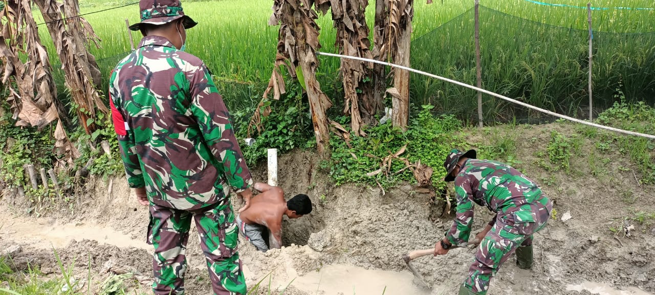 Komandan SSK TMMD Bojonegoro, Kawal Pengerjaan Drainase Di Jatimulyo