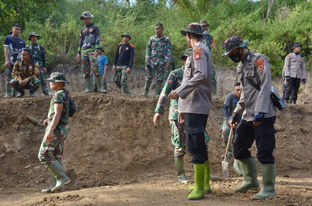 Sinergitas TNI - Polri Terpantau di Lokasi TMMD