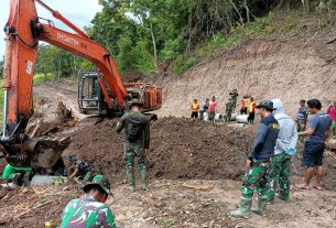 Dukungan PU Alat Berat Ekskavator Yang terjunkan Langsung Ke Lokasi TMMD Kodim 1407/Kabupaten Bone