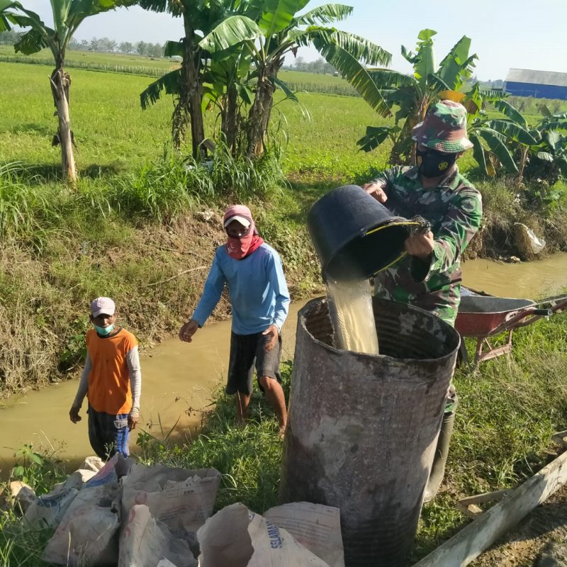 Kerja Tim Yang Solid Diperlukan Dalam Pemenuhan Tandon Air Dilokasi