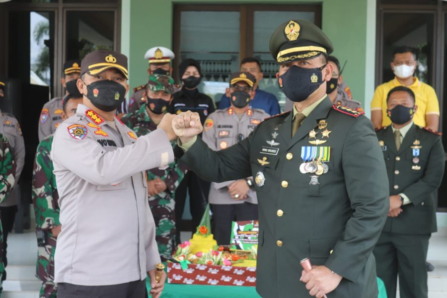 HUT TNI ke-76: Kodim 0410/KBL Dapatkan Kejutan dari Kapolresta Bandar Lampung
