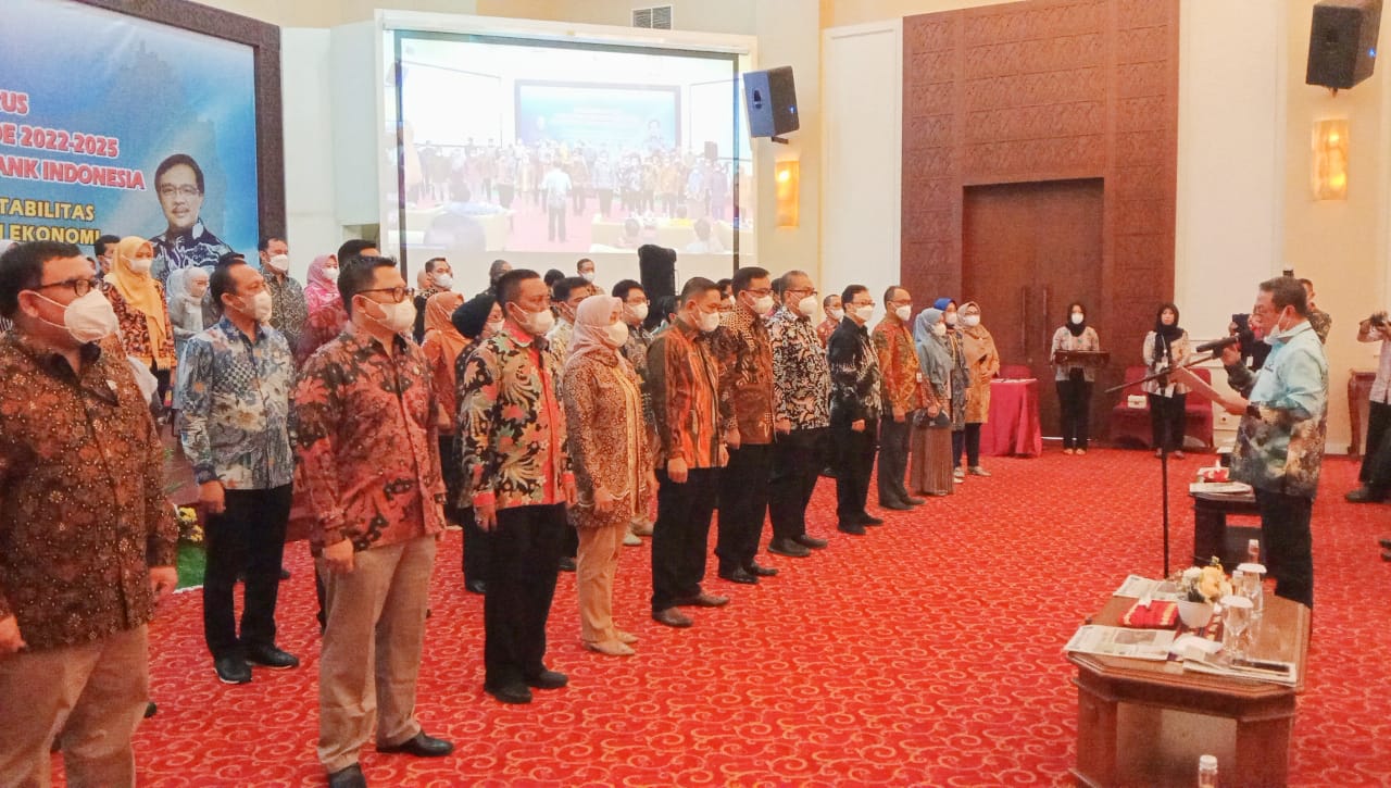 Gubernur Sampaikan Capaian dan Progres Penyelenggaraan Pembangunan pada Pelantikan ISEI Lampung